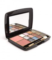 Estejo de Sombras com Blush